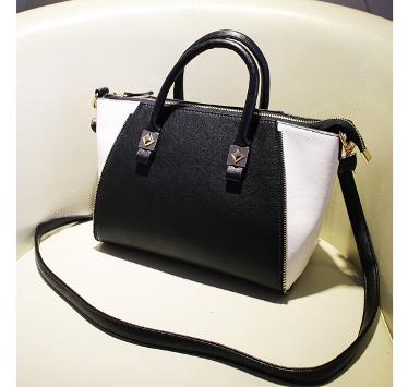 พร้อมส่ง มาใหม่ กระเป๋าLuluhouse รุ่น L79-02BW กระเป๋าสวยกาหลี นำเข้าของแท้ 100% ค่ะ